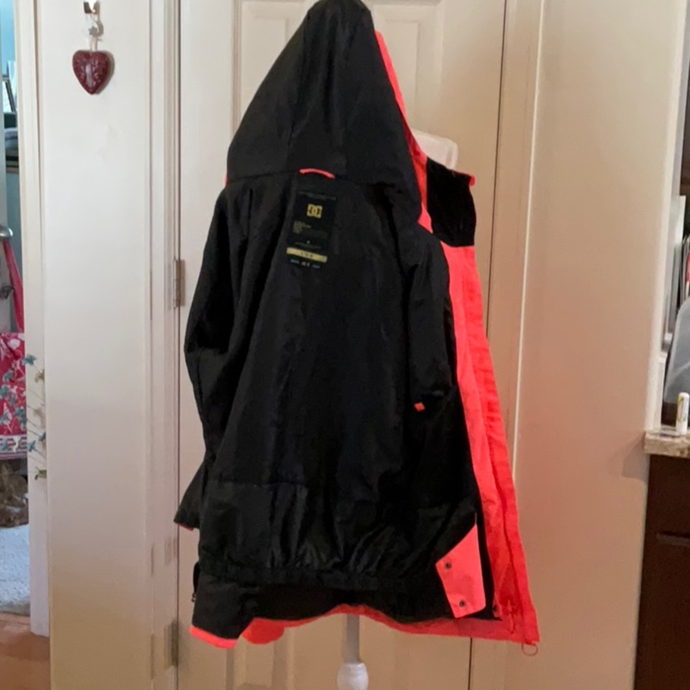 DC winter Jacket - Picture 10 of 13
